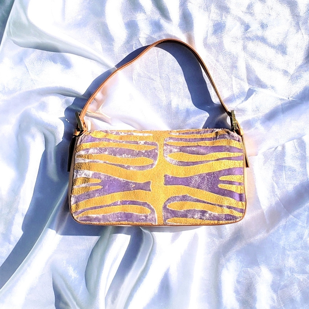 🦄SOLD FENDI ZEBRA PRINT VELVET BAGUETTE - Picture 2 of 14